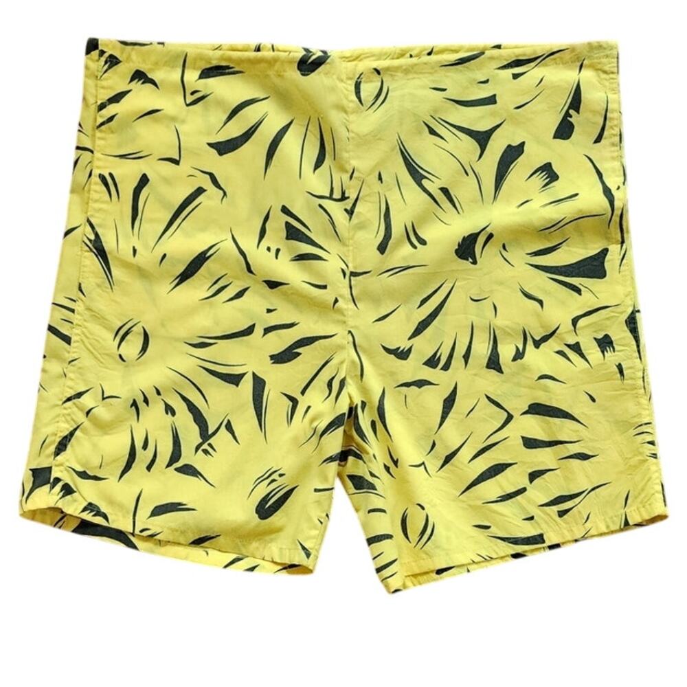 C'EST JOLI by Laura VintageYellow Animal Print drawstring Shorts Women's Med